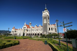 Car hire Dunedin